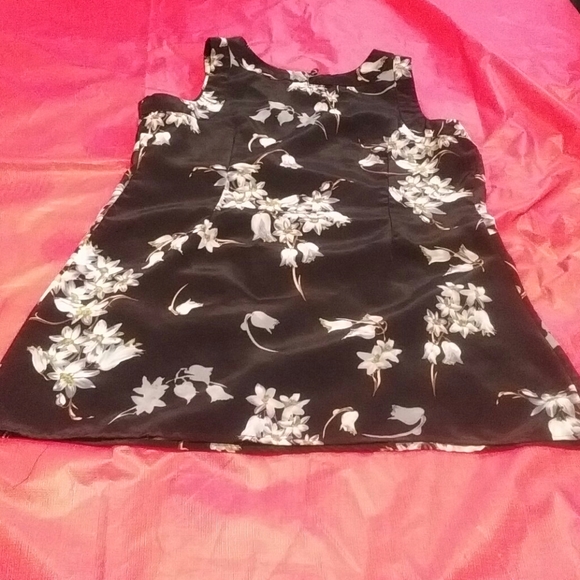 🌼🍀 Dress - Picture 8 of 10